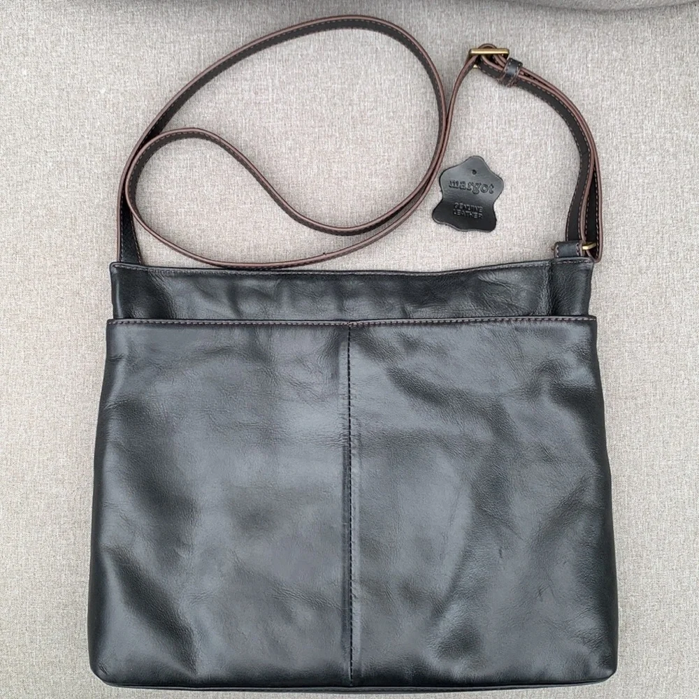 𝅺margot NEW YORK Black Leather and Old English Brass Hobo Bag